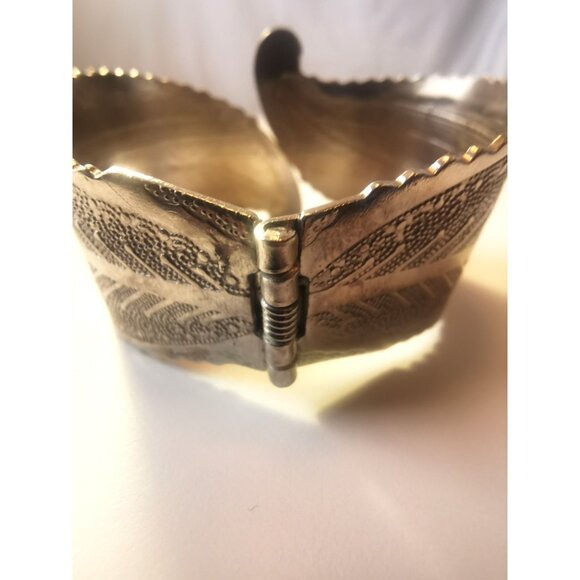 Leaf Feather Design Vintage Silver Tone Hinged Cuff Bracelet  7.5 Boho Statement - Picture 8 of 11
